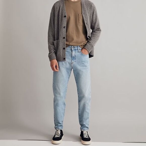 Madewell Relaxed Taper Jeans in Becklow Wash - Picture 1 of 6